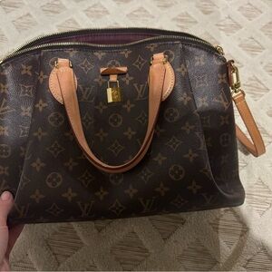 Louis Vuitton Purse